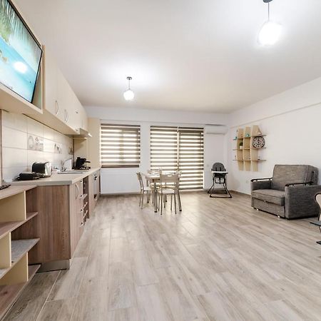 Derya Suites - Mamaia Nord Năvodari Exteriér fotografie