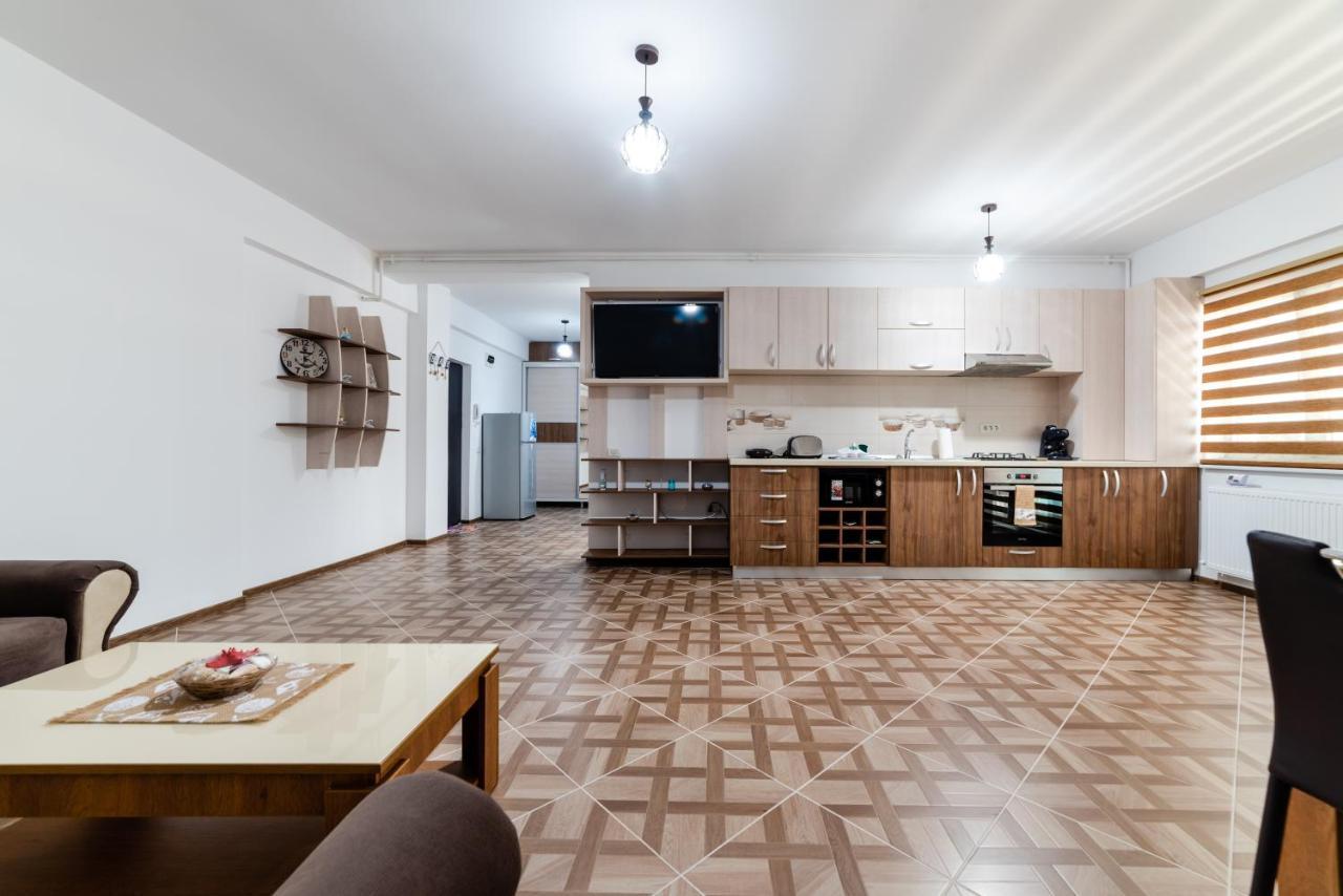 Derya Suites - Mamaia Nord Năvodari Exteriér fotografie