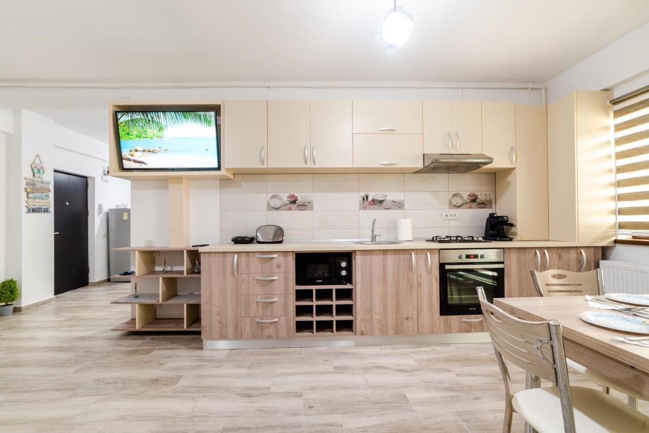 Derya Suites - Mamaia Nord Năvodari Exteriér fotografie
