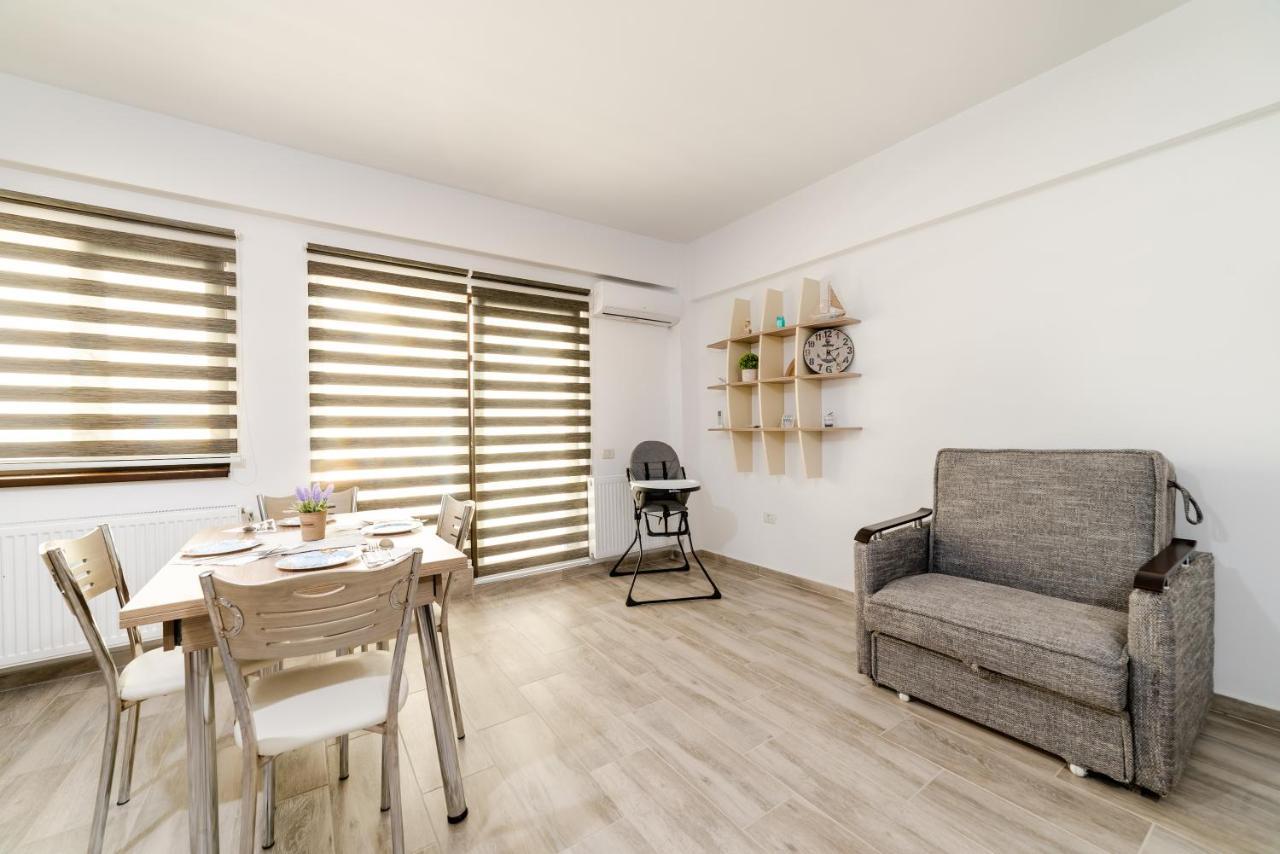 Derya Suites - Mamaia Nord Năvodari Exteriér fotografie