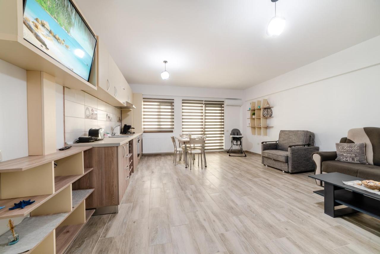 Derya Suites - Mamaia Nord Năvodari Exteriér fotografie