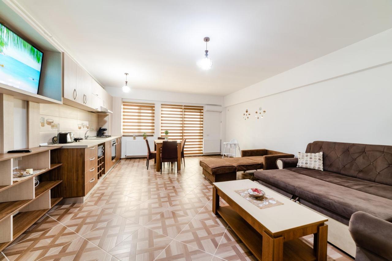 Derya Suites - Mamaia Nord Năvodari Exteriér fotografie